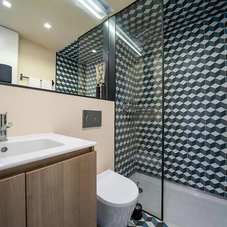 Mercadores By Amber Star Rent * Porto